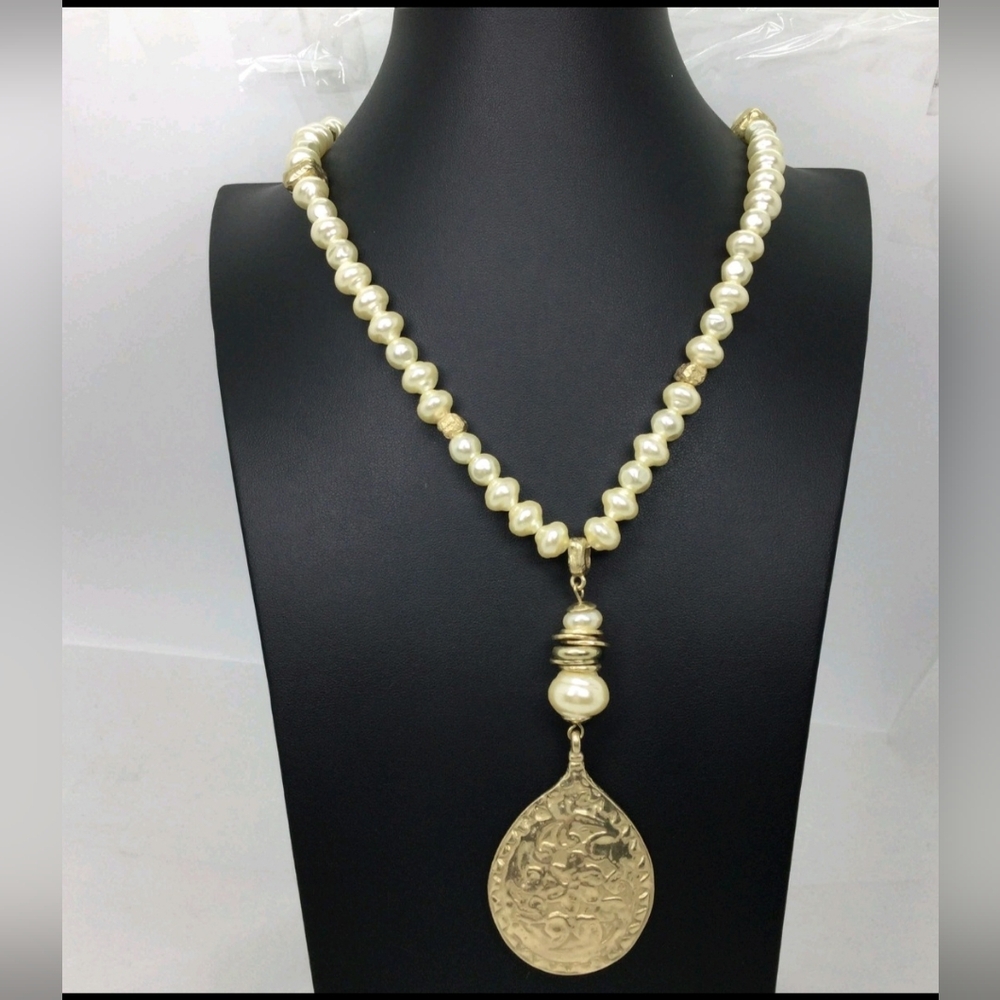 Chico's Faux Pearl Textured Drop Pendant Necklace 32"